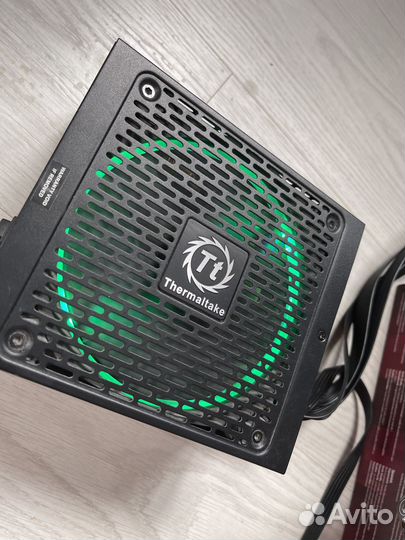 Блок питания 750w Thermaltake