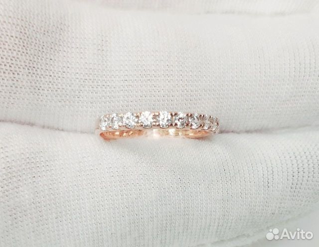 Золотое кольцо с фианитом 15р