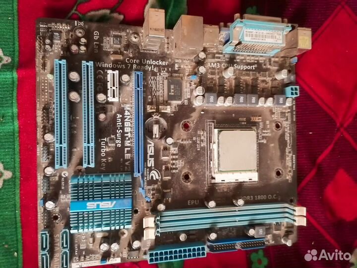 Материнская плата