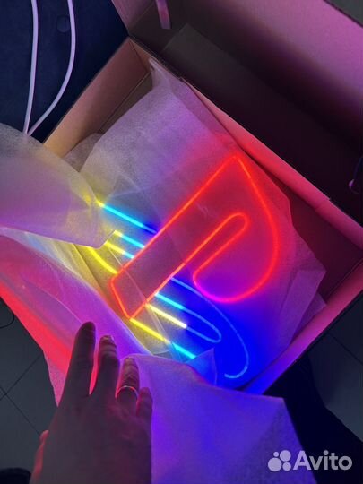 Неоновая вывеска PlayStation