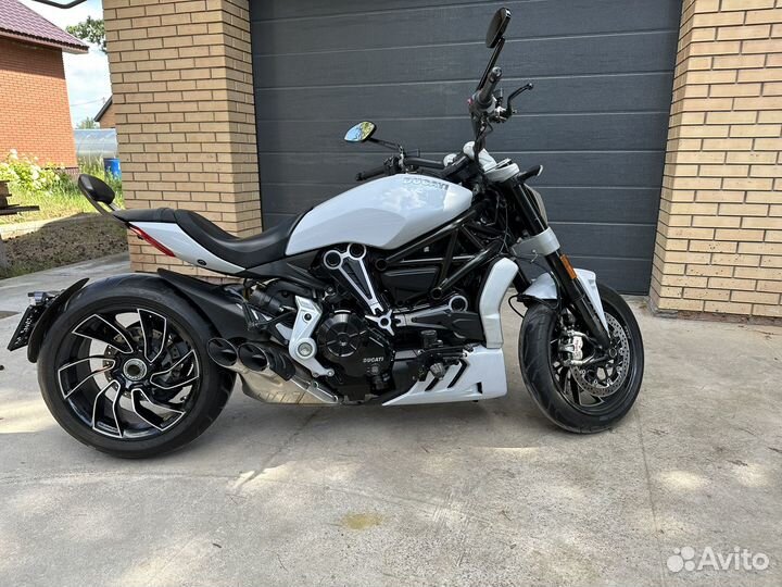 Мотоцикл Ducati X Diavel S