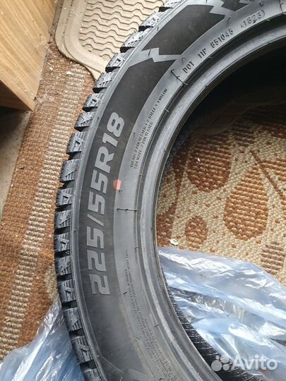 Aplus A703 225/55 R18