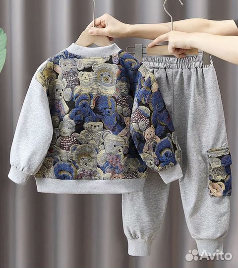 Костюм детский новый