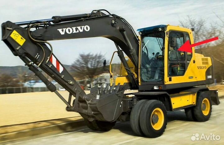 Стекло двери верхнее на экскаватор Volvo EW 145