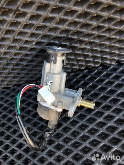 Замок зажигания Omaks Ry-8 50