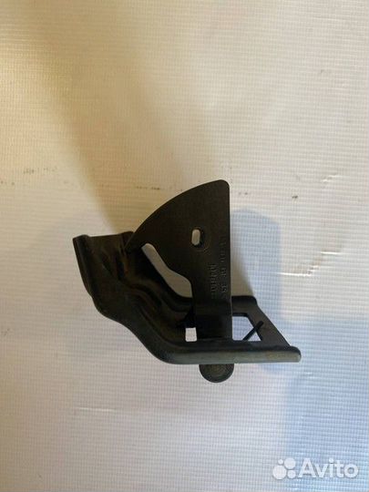 Ручка открывания капота Renault Megane