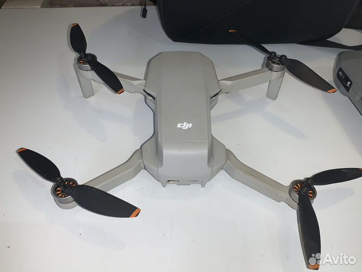 Квадрокоптер dji mavic mini 2