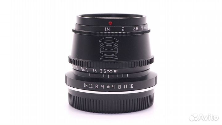 TTartisan 35mm F1.4 APS-C for Micro 4/3 в упаковке