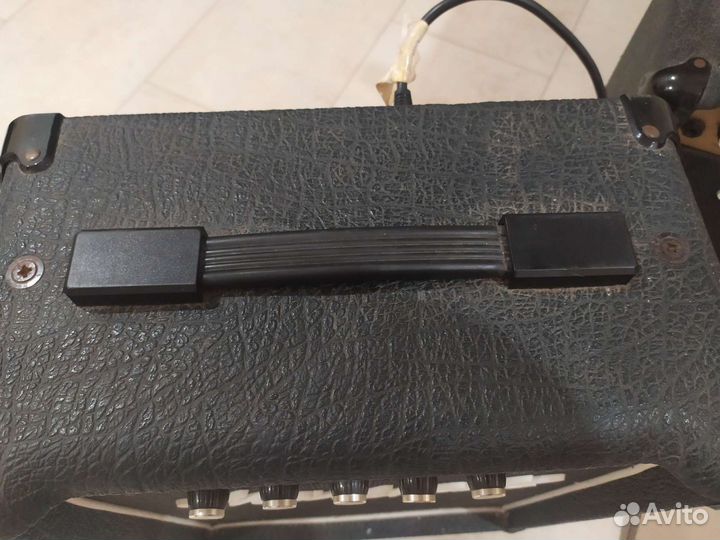 Гитарный комбоусилитель Marshall 5301