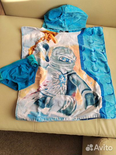 Полотенце с капюшоном и плавки