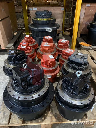 Бортовой редуктор Doosan DX520LC