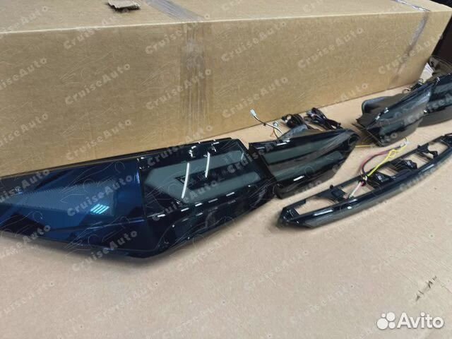 Черные бегающие фонари camry 70 LED задние