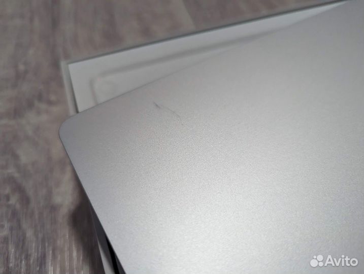 Microsoft Surface Laptop 3 i5 16GB RAM 256SSD