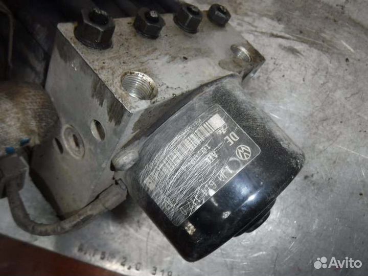 Блок abs Volkswagen Golf 4 AHF 1999
