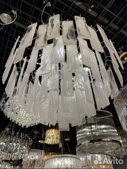 Интерьерная люстра, уникальный дизайн стекла