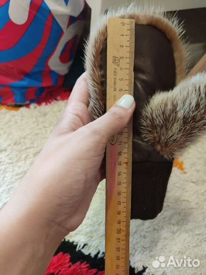 Меховые варежки детские