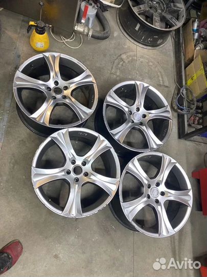 Диски 20x9 5x114.3 dia 67.1