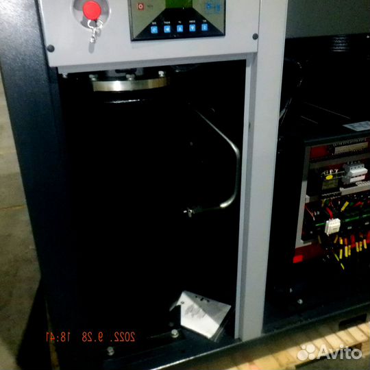 Винтовой воздушный компрессор ironmac IC 7,5/10 B
