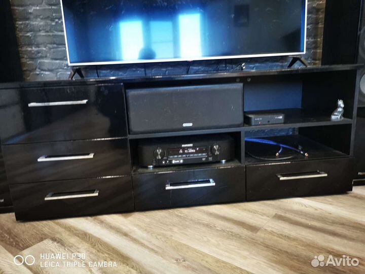 Тумба под телевизор и hi-fi