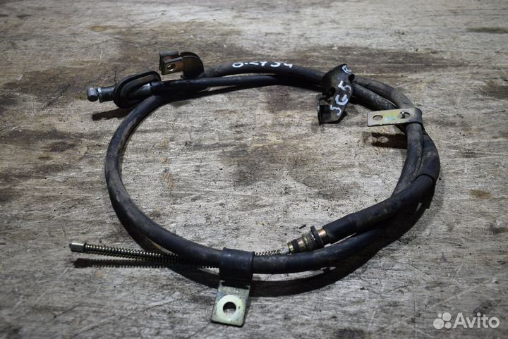 Тросик ручника лево c Subaru Forester SG5 EJ202