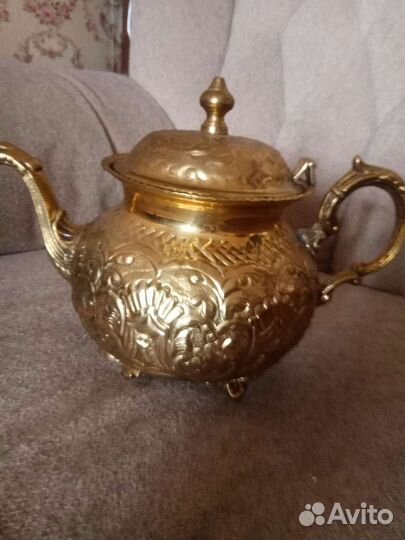 Заварочный чайник(латунь)чайные пары(фарфор)