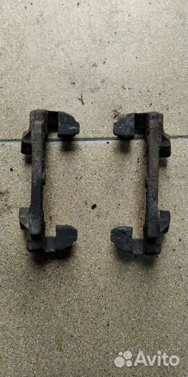 Скоба суппорта тормозного Форд Фиеста мк3