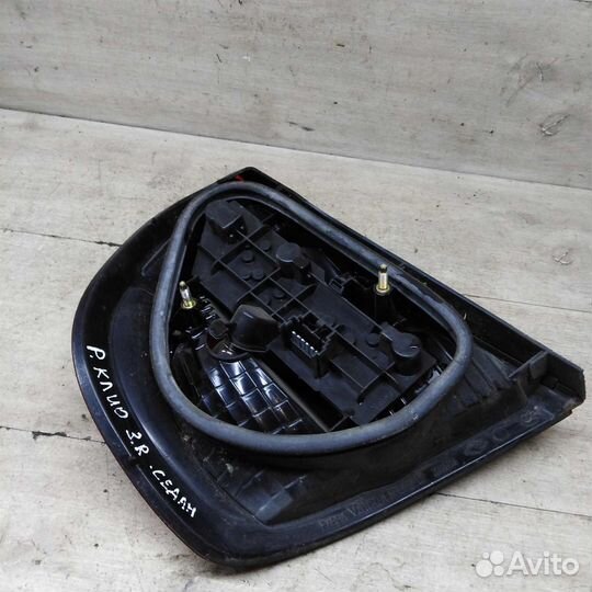 Фонарь задний правый Renault Clio II дорестайлинг