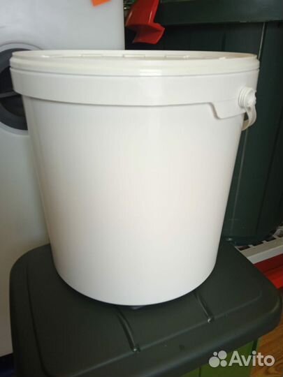 Пластиковая тара, ведро