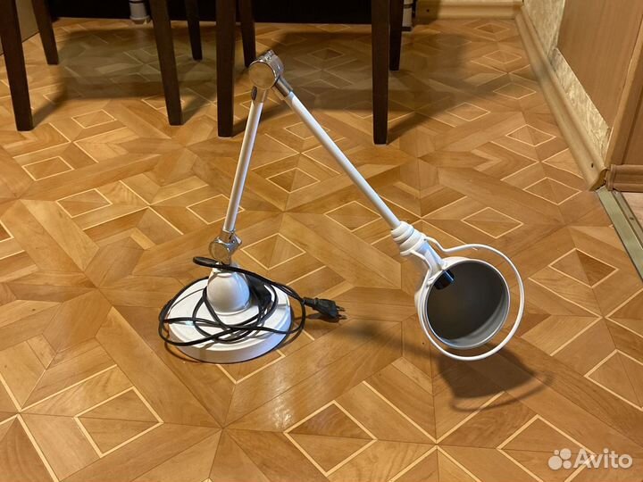 Лампа настольная