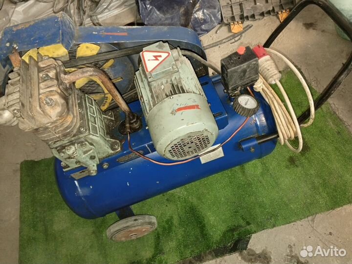 Воздушный компрессор