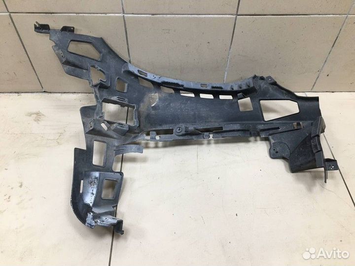 Кронштейн переднего бампера левый