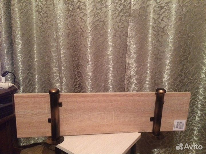 Настенная полка