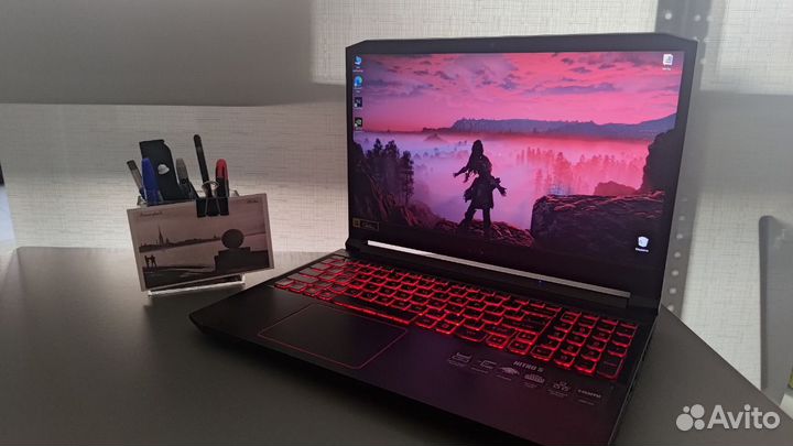 Acer Nitro 5/ GTX1650 ti/ Ryzen 5 4600/16gb