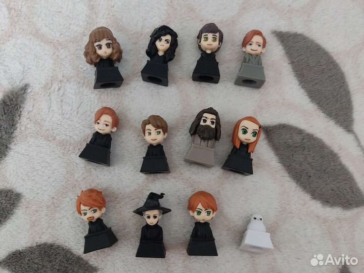 Игрушки из коллекции Гарри Поттера лента