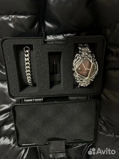 Alabaster industries часы