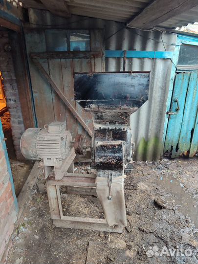 Мельница для зерна мощная электрическая