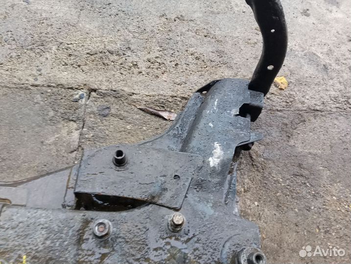 Подрамник передний Renault Scenic 2