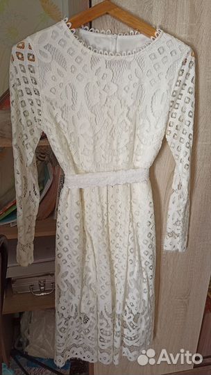 Платье белое женское