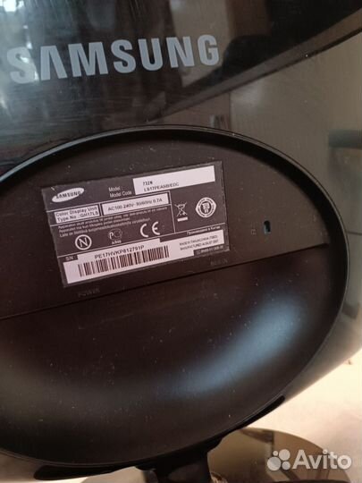 Монитор Samsung