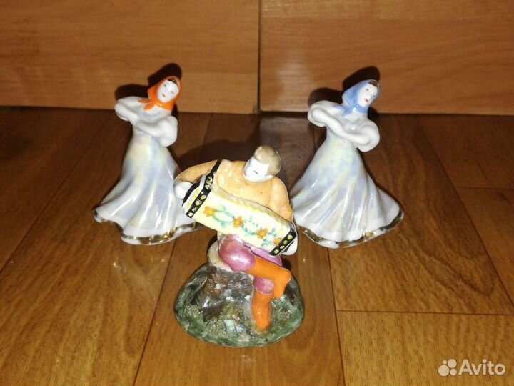 Советские фарфоровые статуэтки