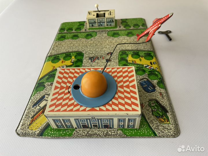 Заводная игрушка СССР, Игрушка Аэропорт