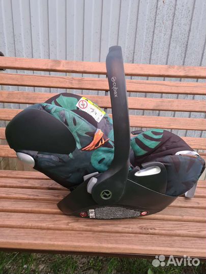 Продам детское автокресло, возраст 0+