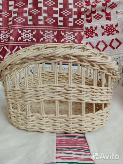 Конфетница из бумажной лозы