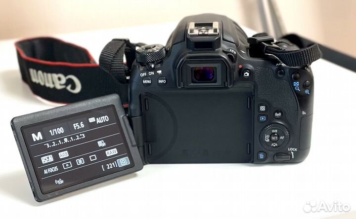 Фотоаппарат Canon 77D