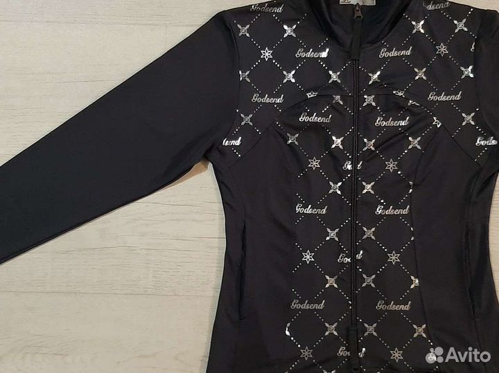 Спортивный костюм женский