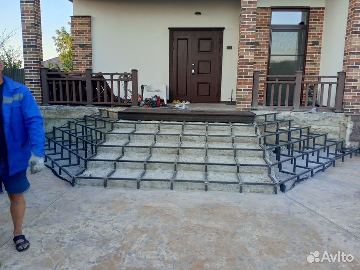 Монтаж дпк лестниц, пирил, терас