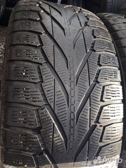 Nokian Tyres Hakkapeliitta R2 SUV 285/60 R18