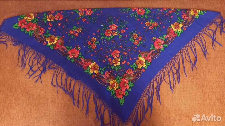 Павловопосадский платок, шерсть (Новый)