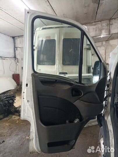 Дверь левая Iveco Daily 2006-2014