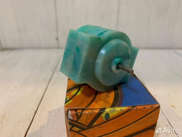 Миниэлектродвигатель мп-2-008 для игрушек